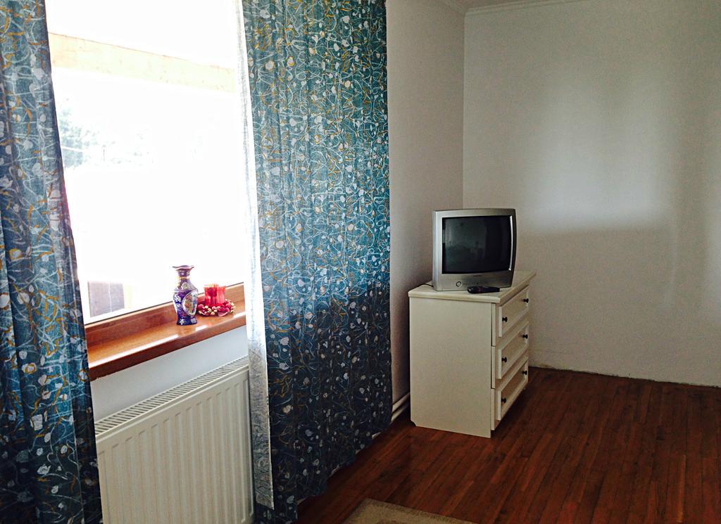 Casa Renti Hotel Novaci-Străini Szoba fotó