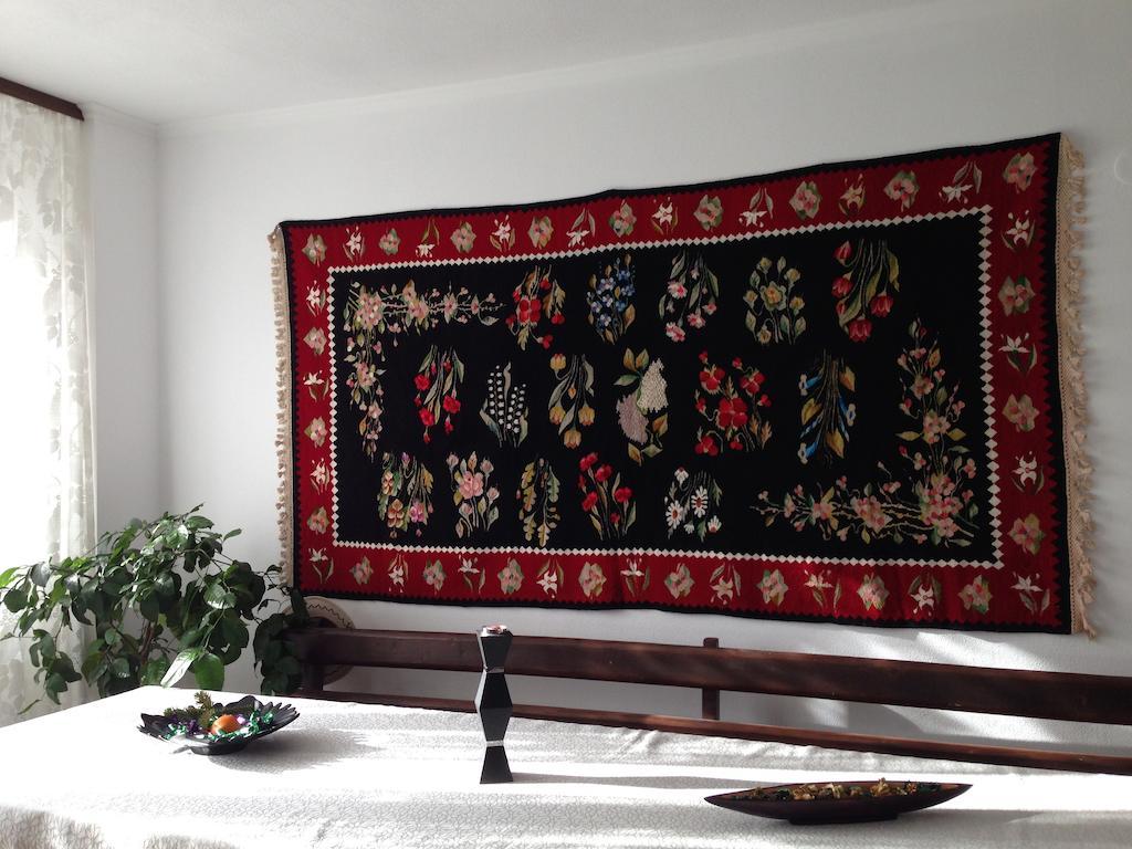 Casa Renti Hotel Novaci-Străini Kültér fotó