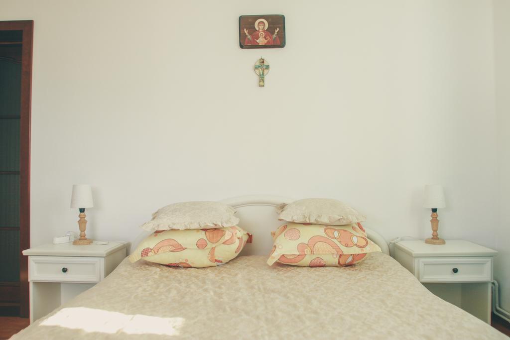 Casa Renti Hotel Novaci-Străini Kültér fotó